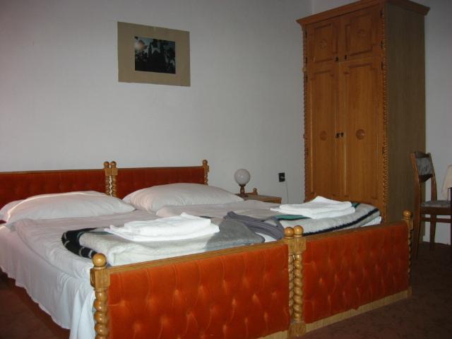 Kastelyfogado Sitke Hotel Kamer foto